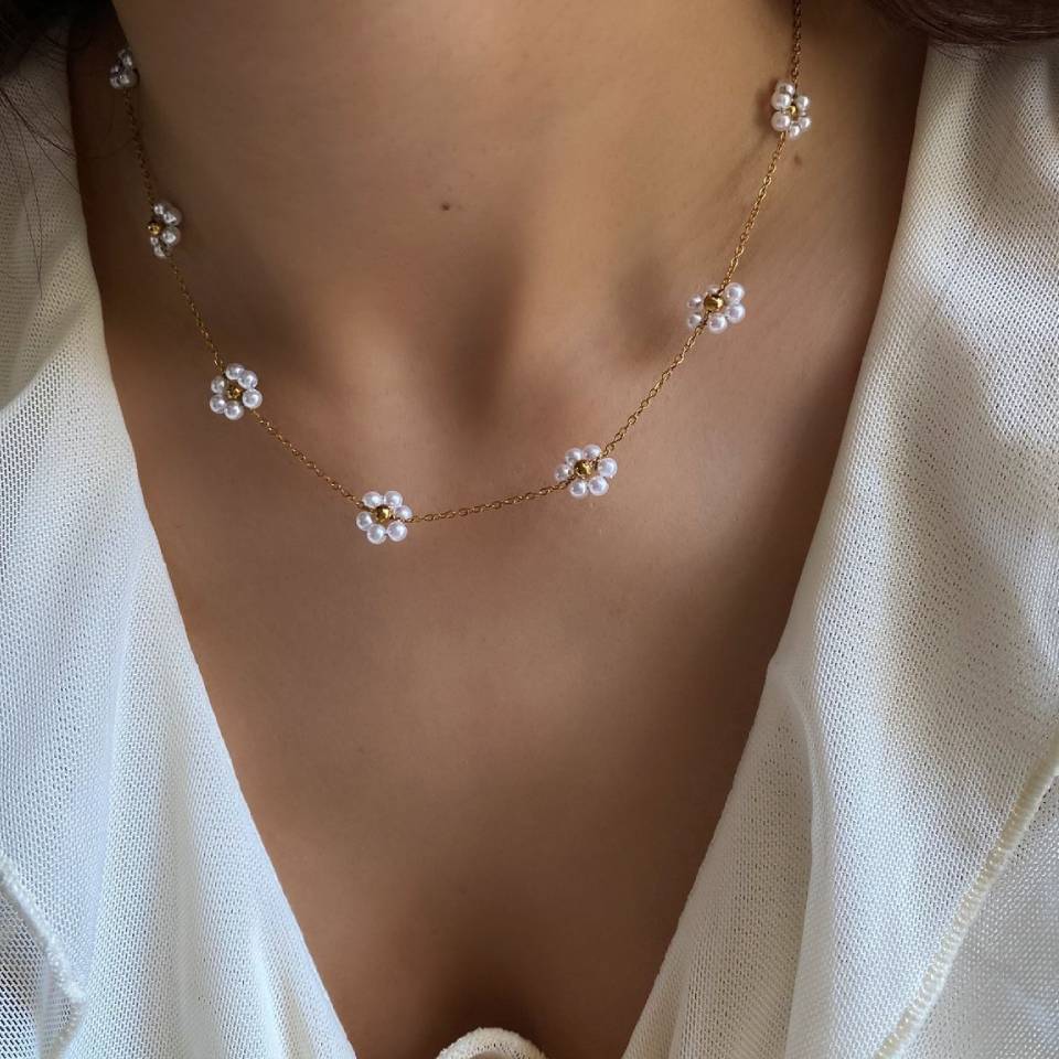 Petite Bloom Pearl Chain