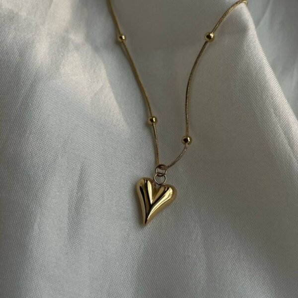Sculpted Heart Chain